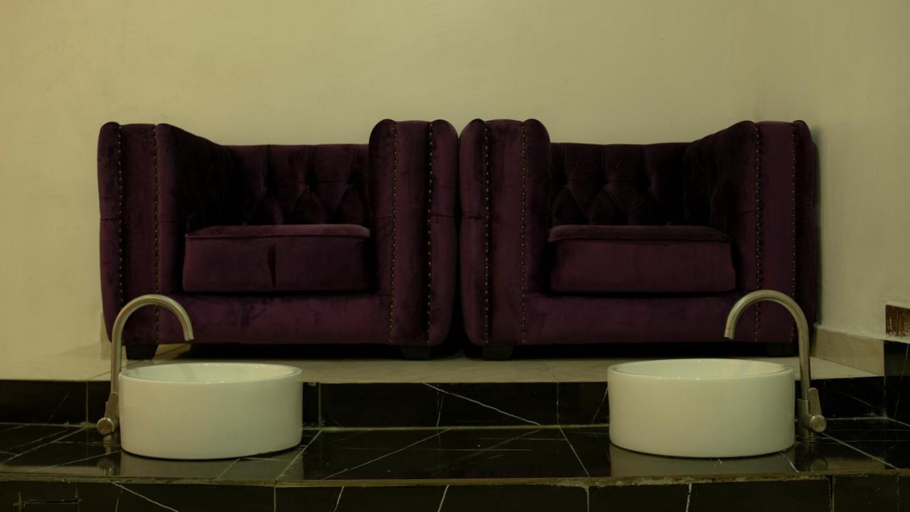 247 Luxury Hotel & Apartment Ajah Lekki Eksteriør bilde