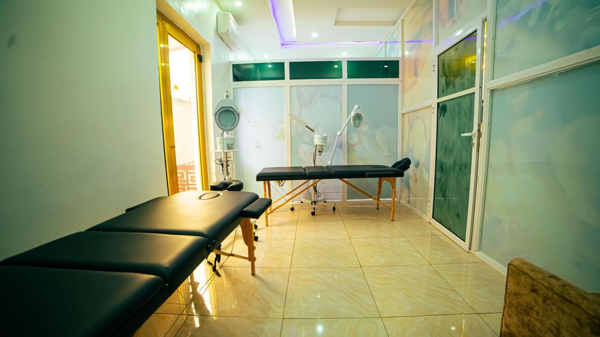 247 Luxury Hotel & Apartment Ajah Lekki Eksteriør bilde