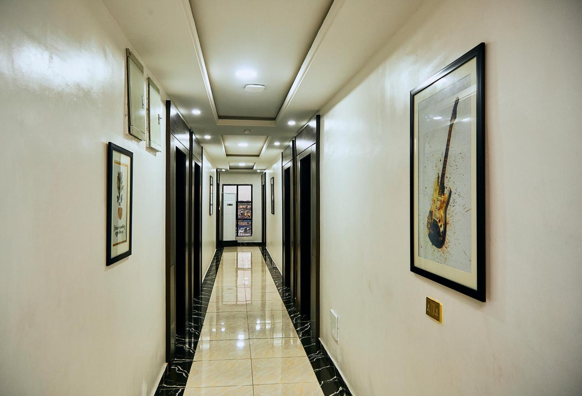 247 Luxury Hotel & Apartment Ajah Lekki Eksteriør bilde