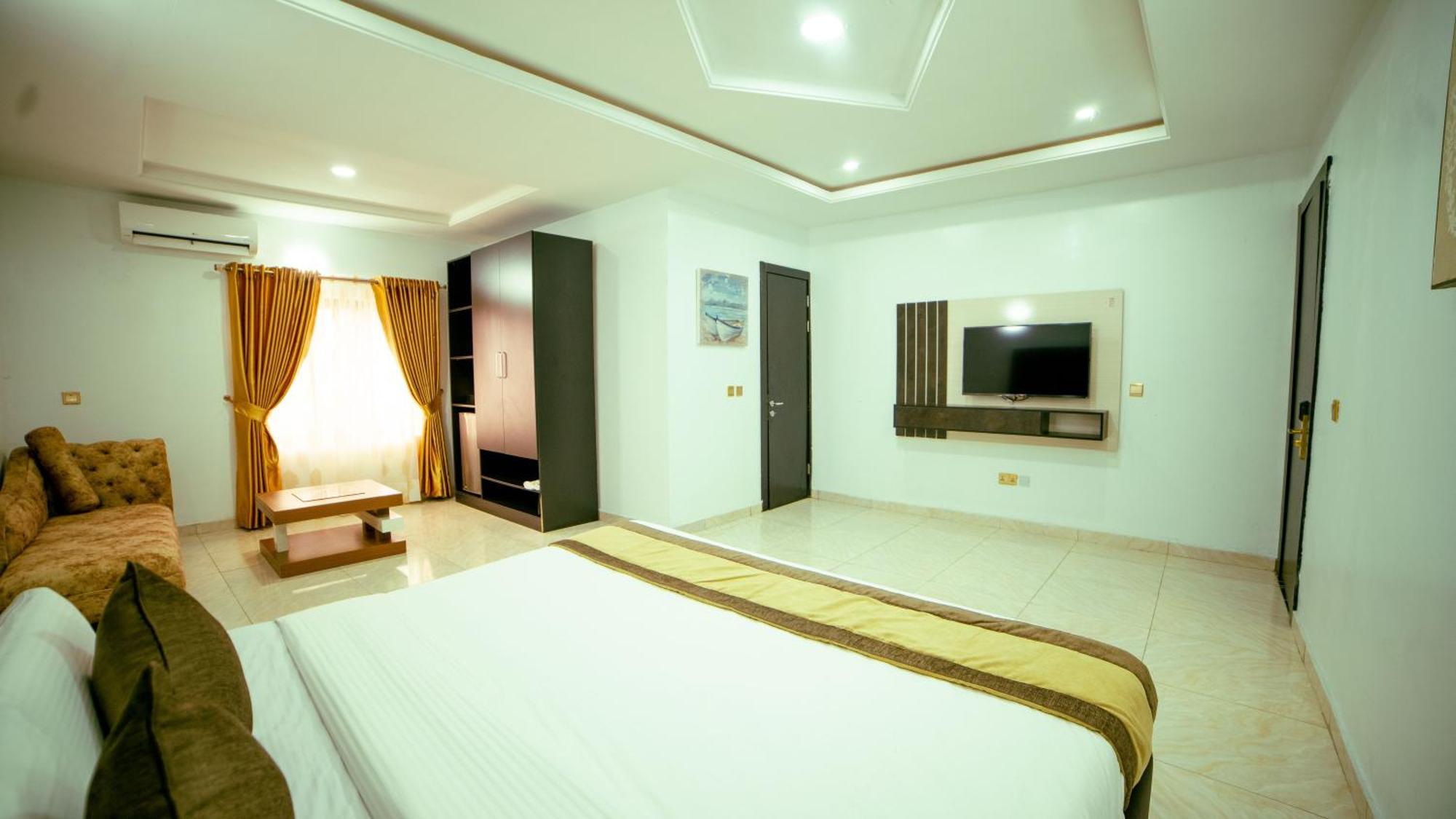 247 Luxury Hotel & Apartment Ajah Lekki Eksteriør bilde