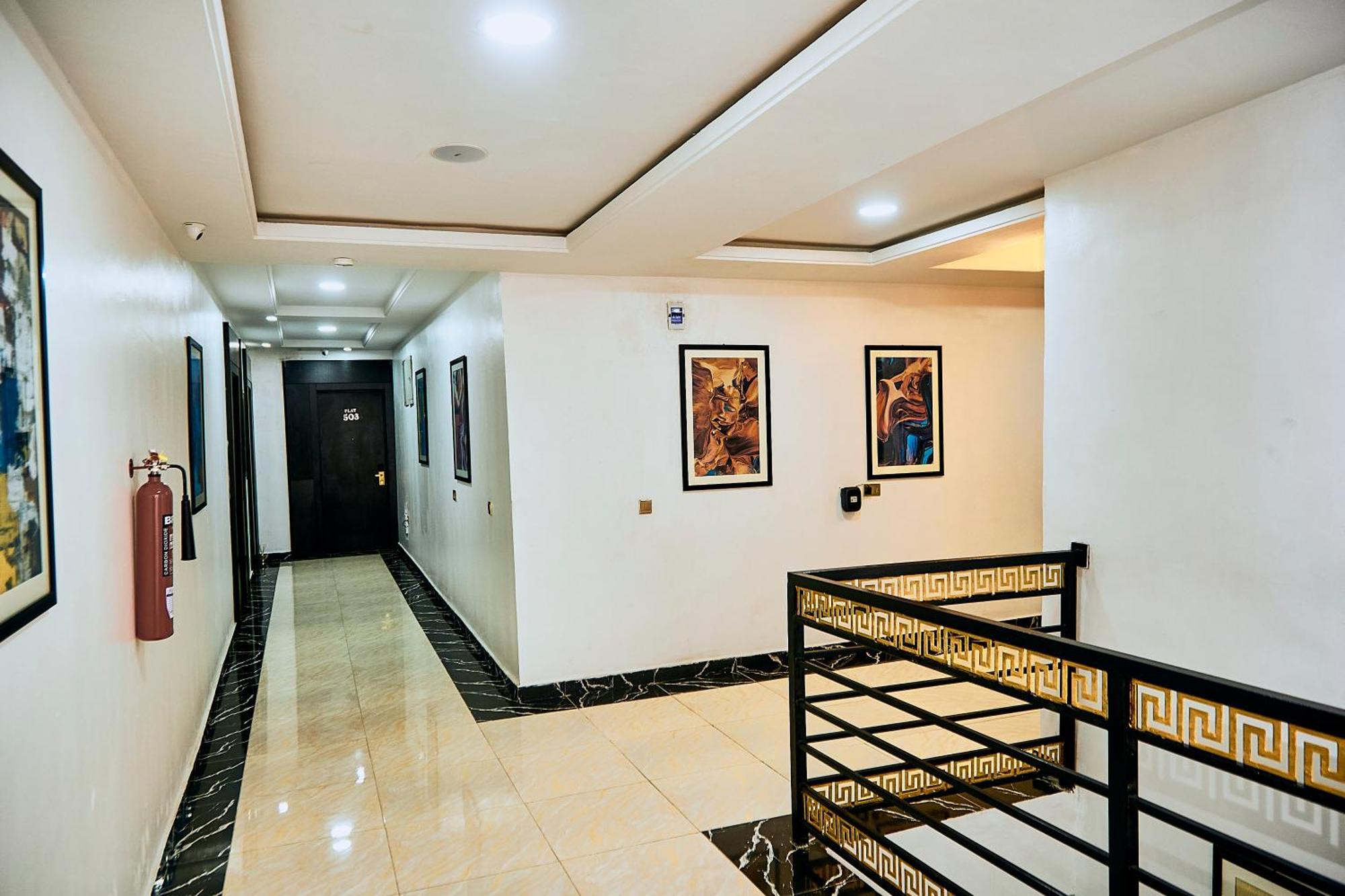 247 Luxury Hotel & Apartment Ajah Lekki Eksteriør bilde