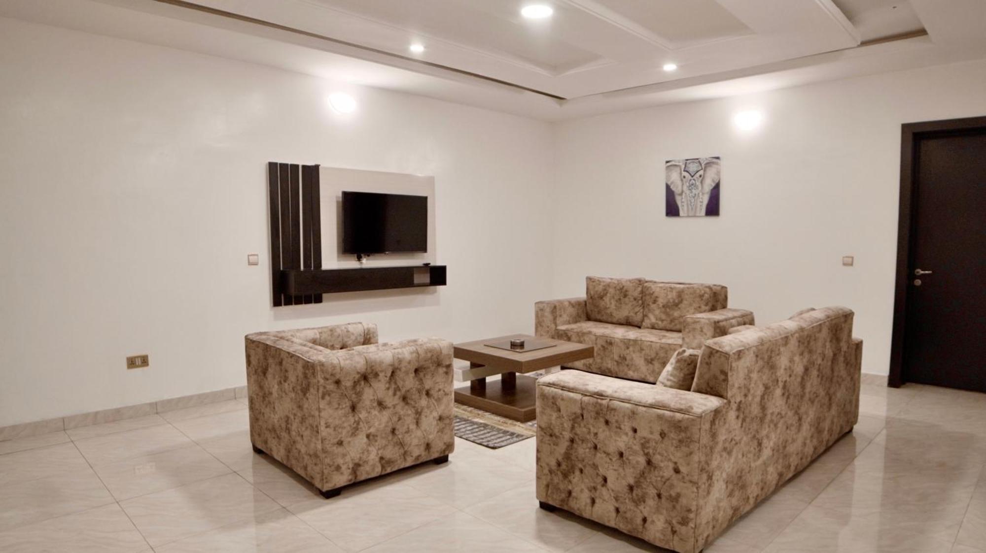 247 Luxury Hotel & Apartment Ajah Lekki Eksteriør bilde