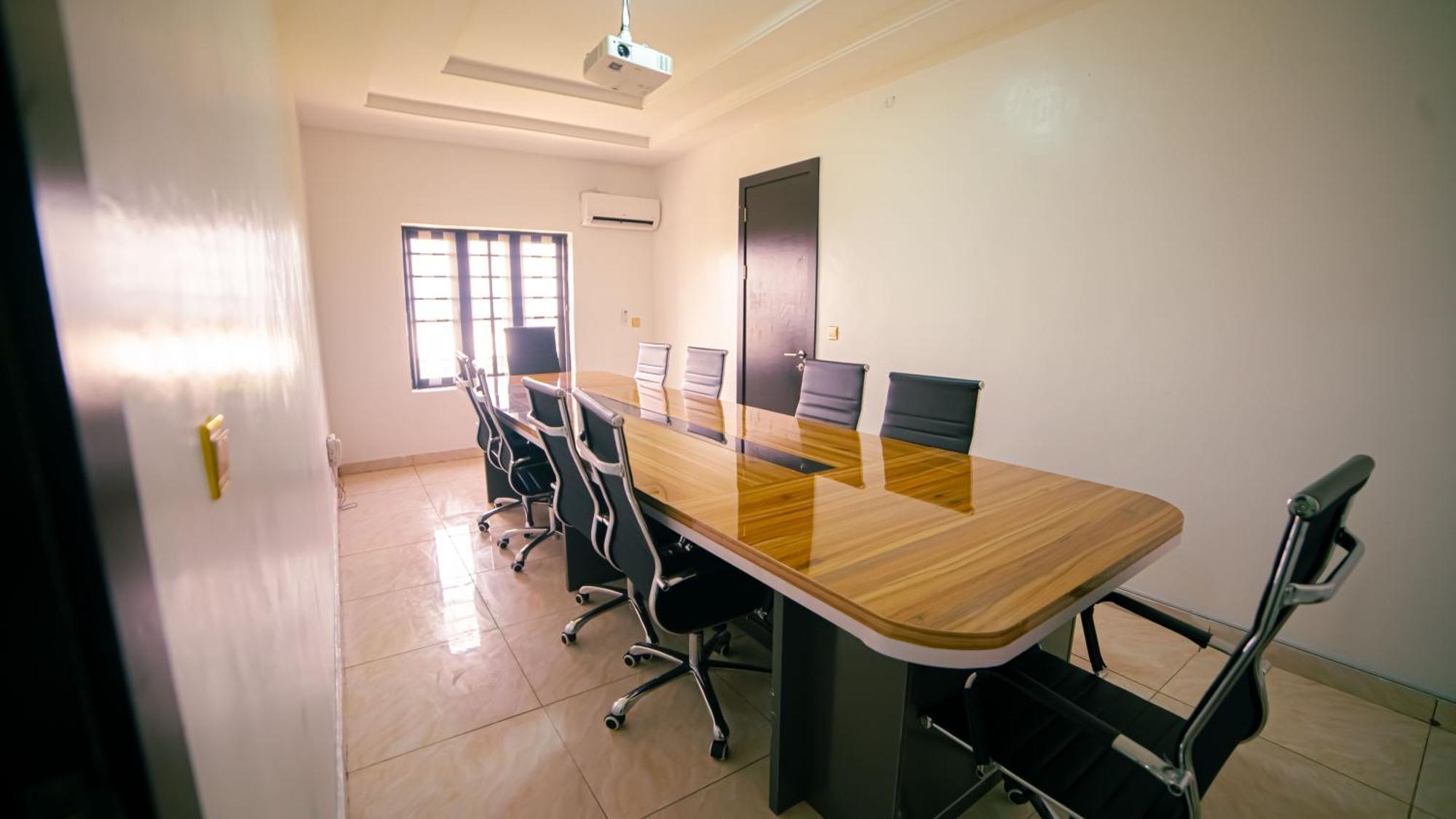 247 Luxury Hotel & Apartment Ajah Lekki Eksteriør bilde